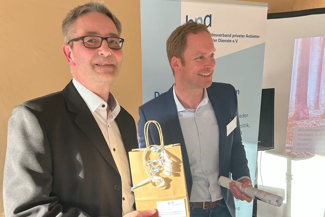 Michael Schönhoff, Leiter Vertrag der Barmer Landesvertretung M-V mit Michael Beermann, bpa-Landesvorsitzender M-V