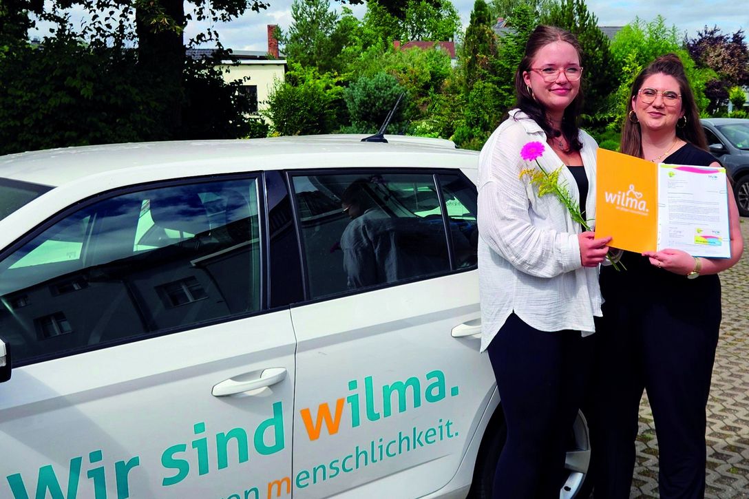 Von links: Isabell Streuck (FSJlerin) und Elisa Jóźwiak (Ausbildungskoordinatorin)