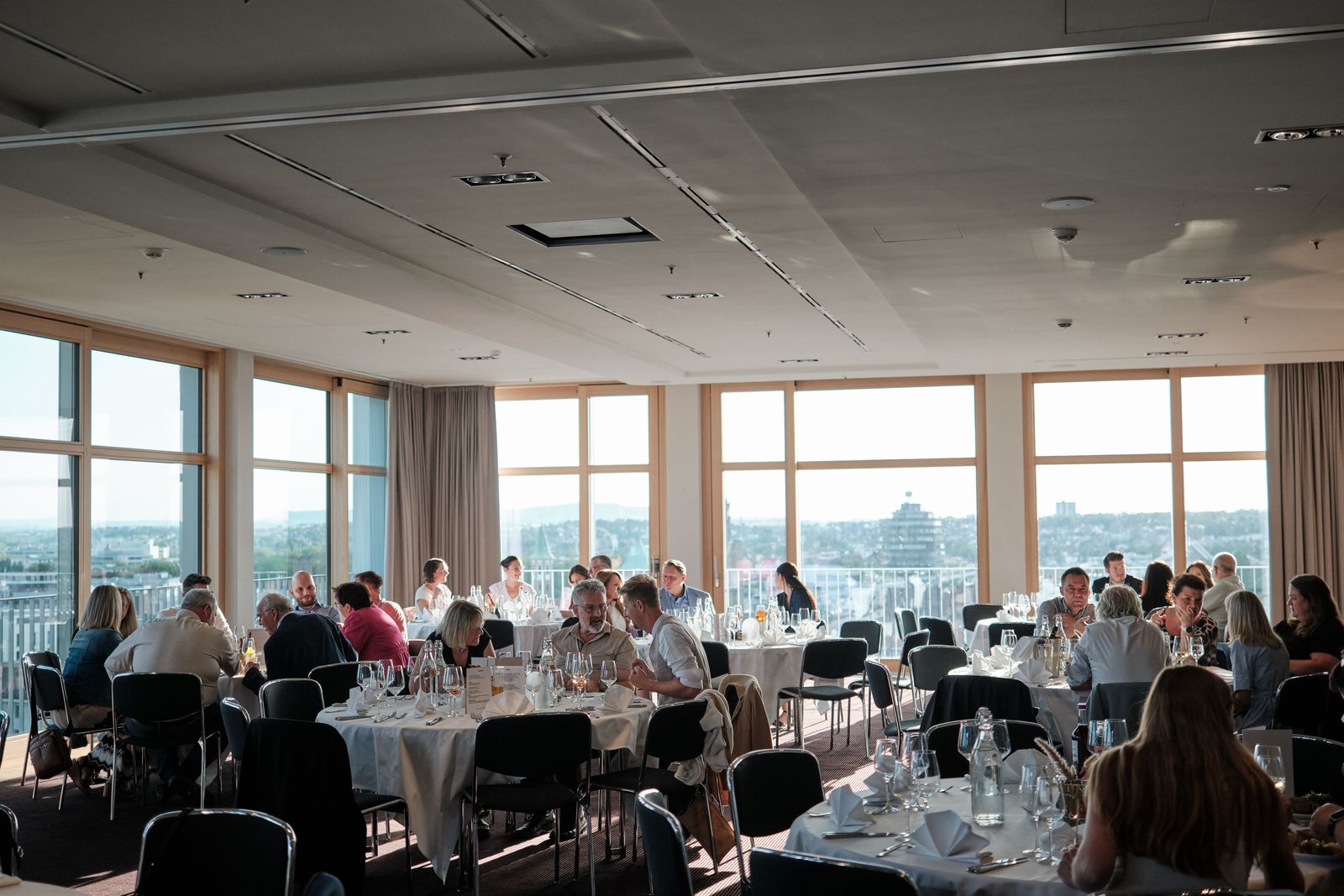 Abendveranstaltung mit Blick über Heilbronn