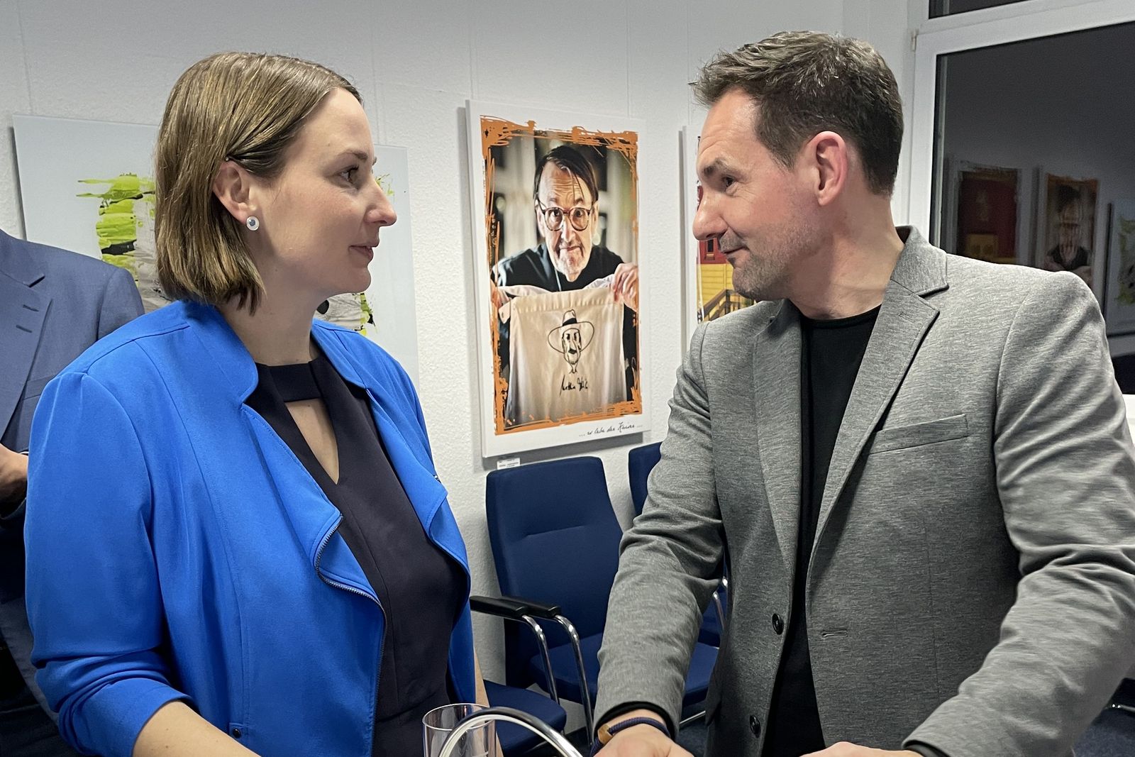 Sven Wolfgram, bpa-Geschäftsführer und Geschäftsbereichsleiter ambulante Versorgung, im Gespräch mit Thüringens Sozialministerin Katharina Schenk