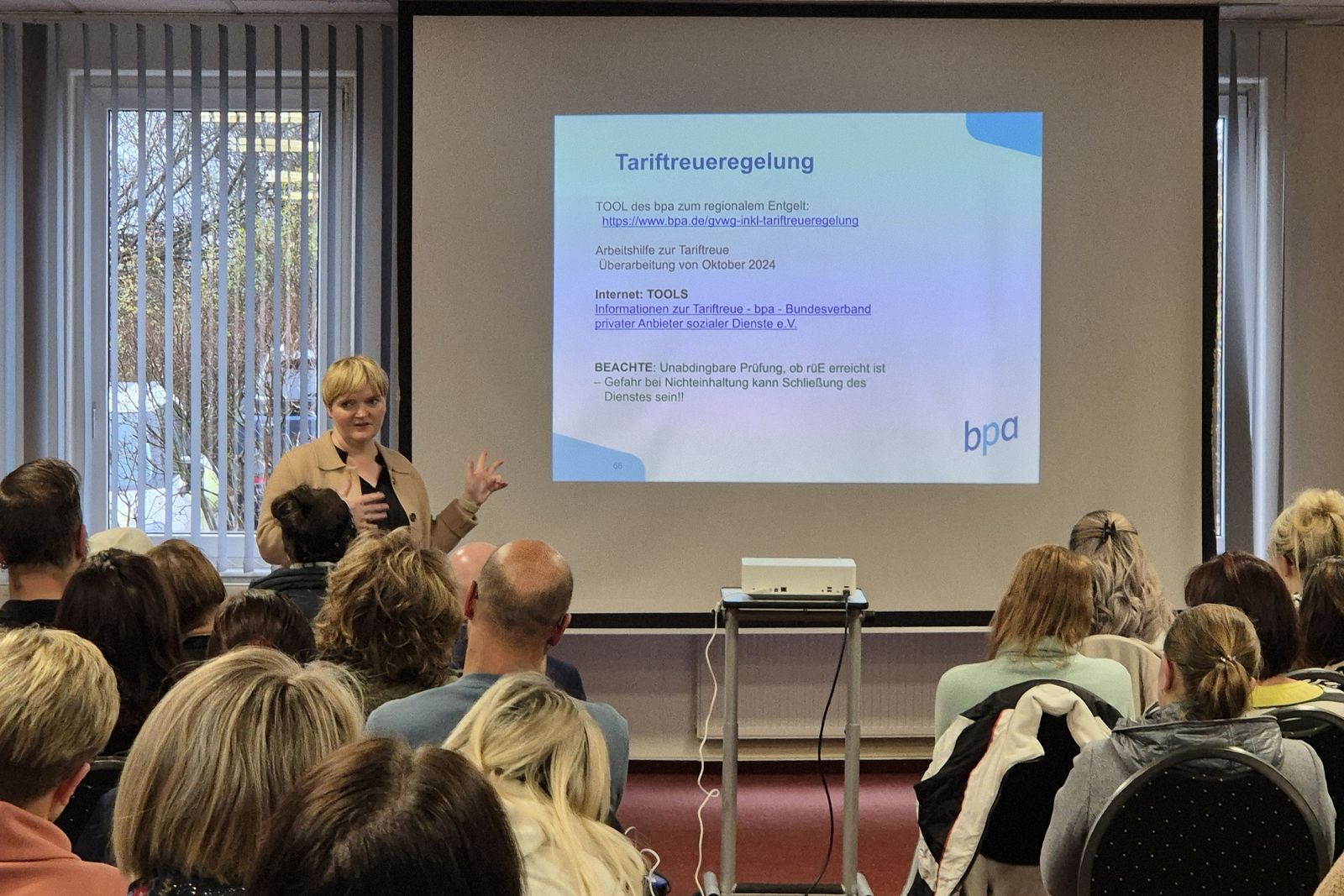 Anja Girschik, bpa-Landesbeauftragte in Sachsen-Anhalt referiert über Vergütungsregelungen