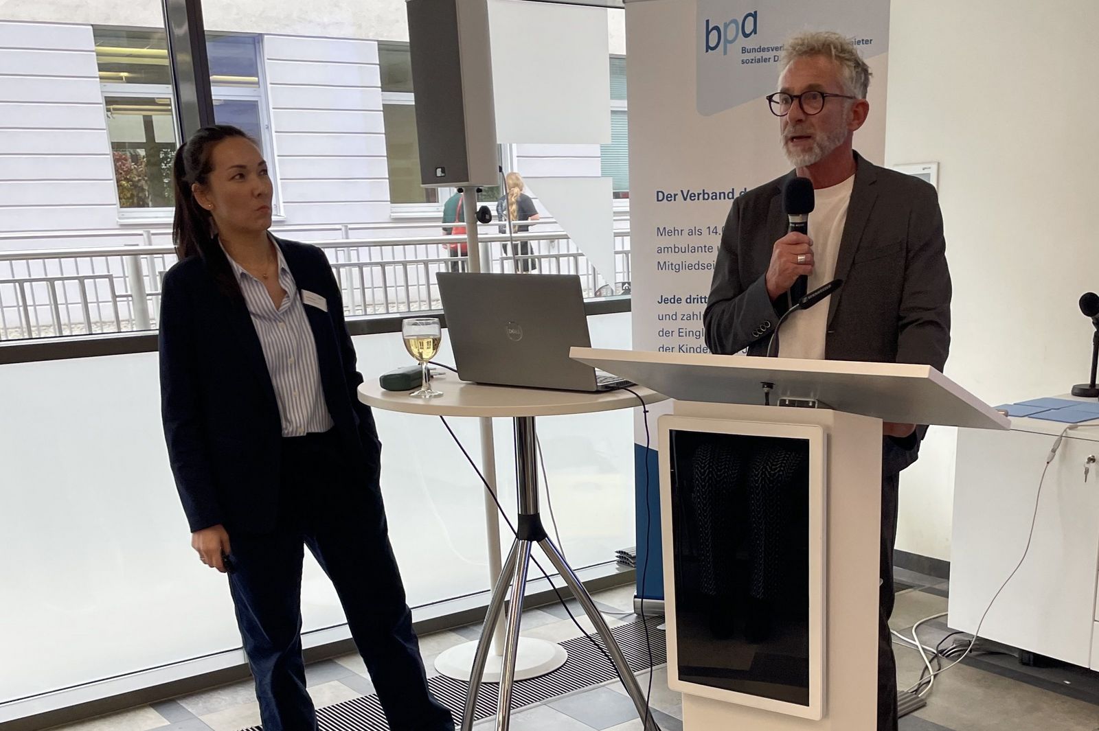 Sina Yumi Wagner (Leitung apm International) und Stefan Nolte (Geschäftsführer apm Süd)